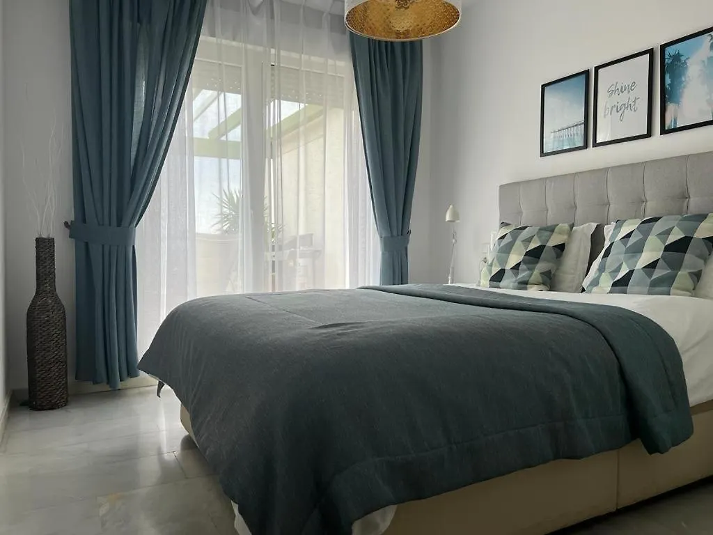 Frontline Beach Penthouse In Mi Capricho Sitio de Calahonda Apartment